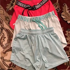 Girls under armour shorts youth size lg